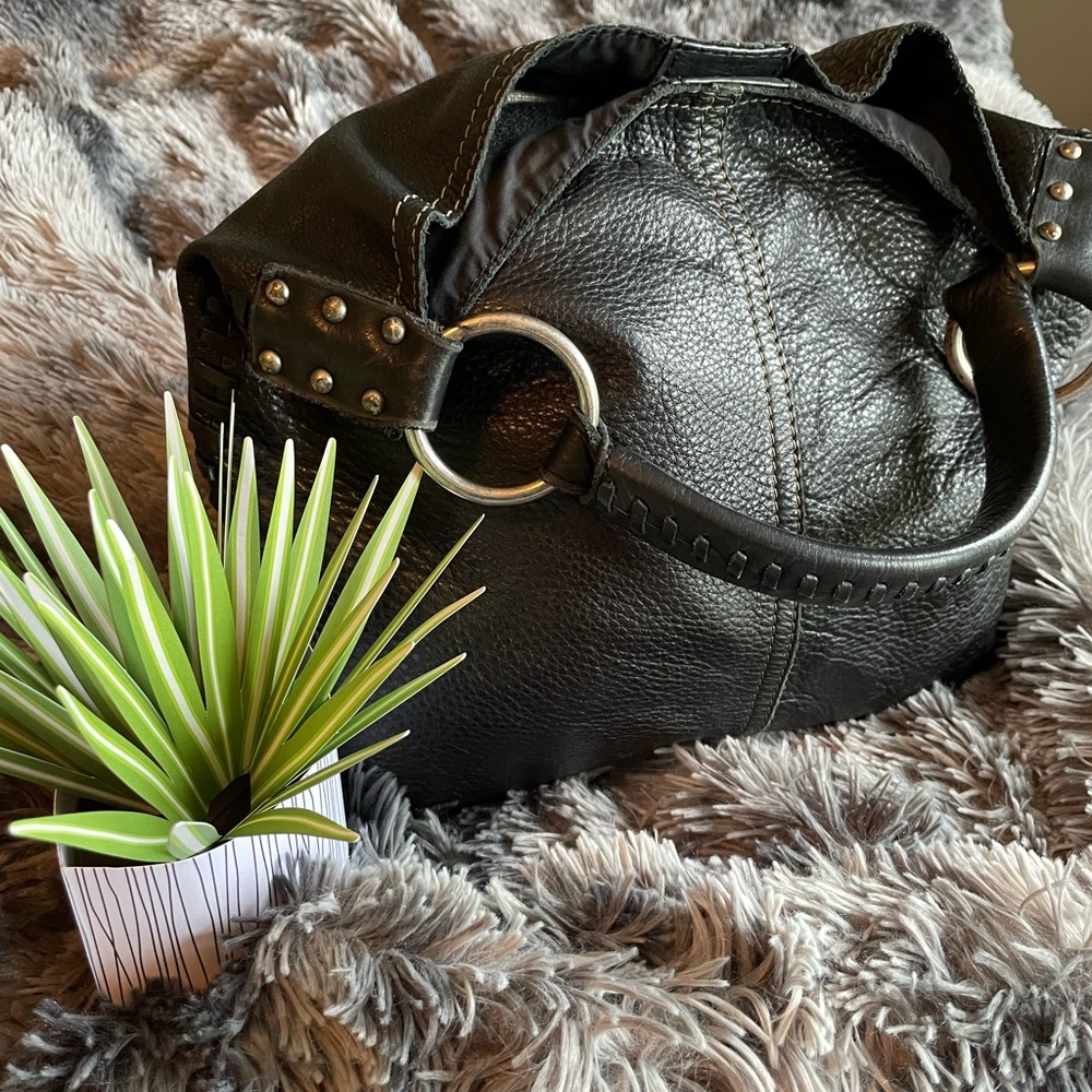 2000s Lucky Brand pebbled leather, butter soft Boho shoulder bag!